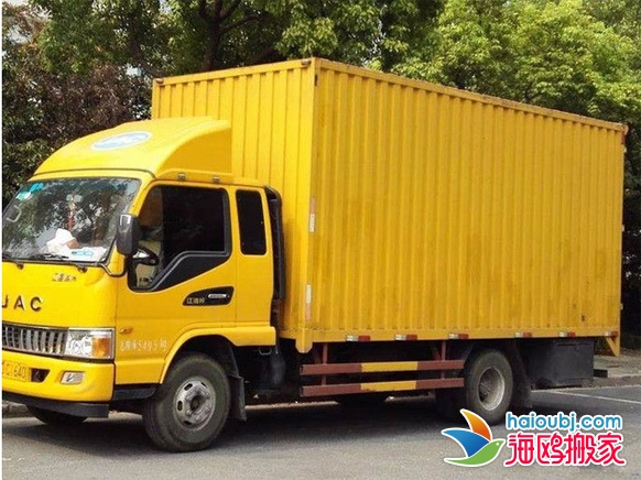 昆明西山區(qū)搬家小貨車合適還是選擇面包車搬家？